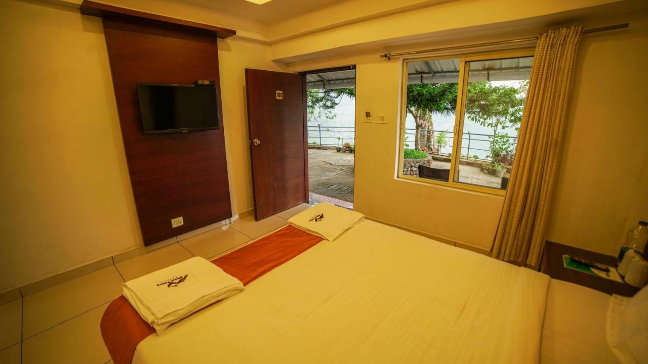 Mount Valley Resort - A Secluded Getaway 무나르 외부 사진