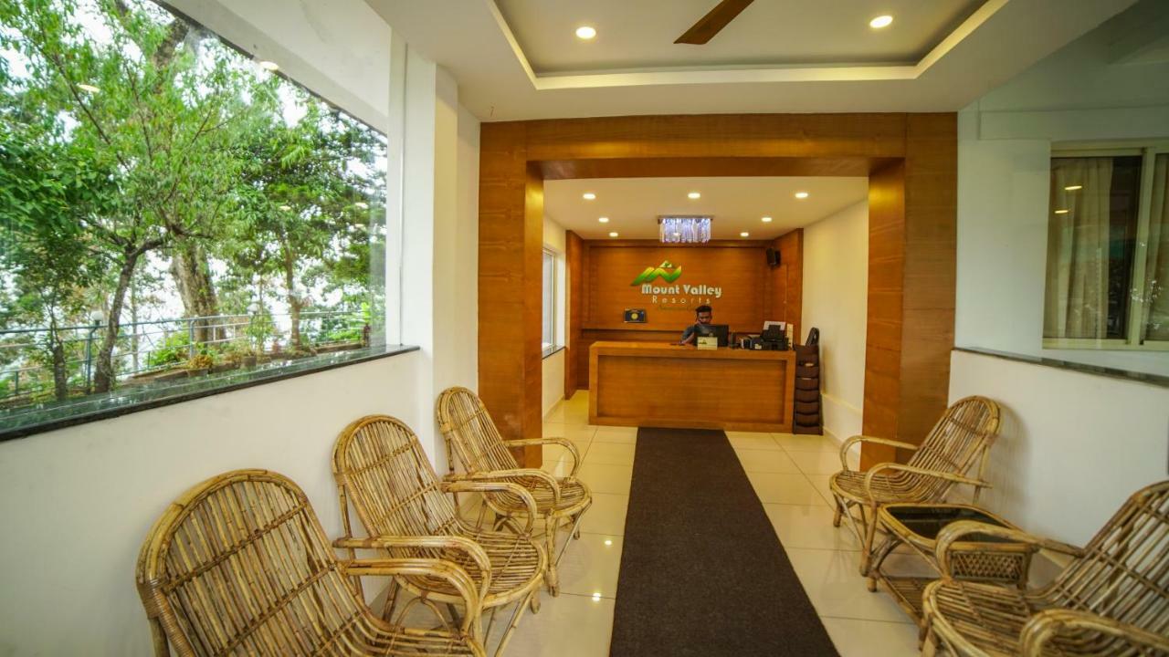 Mount Valley Resort - A Secluded Getaway 무나르 외부 사진